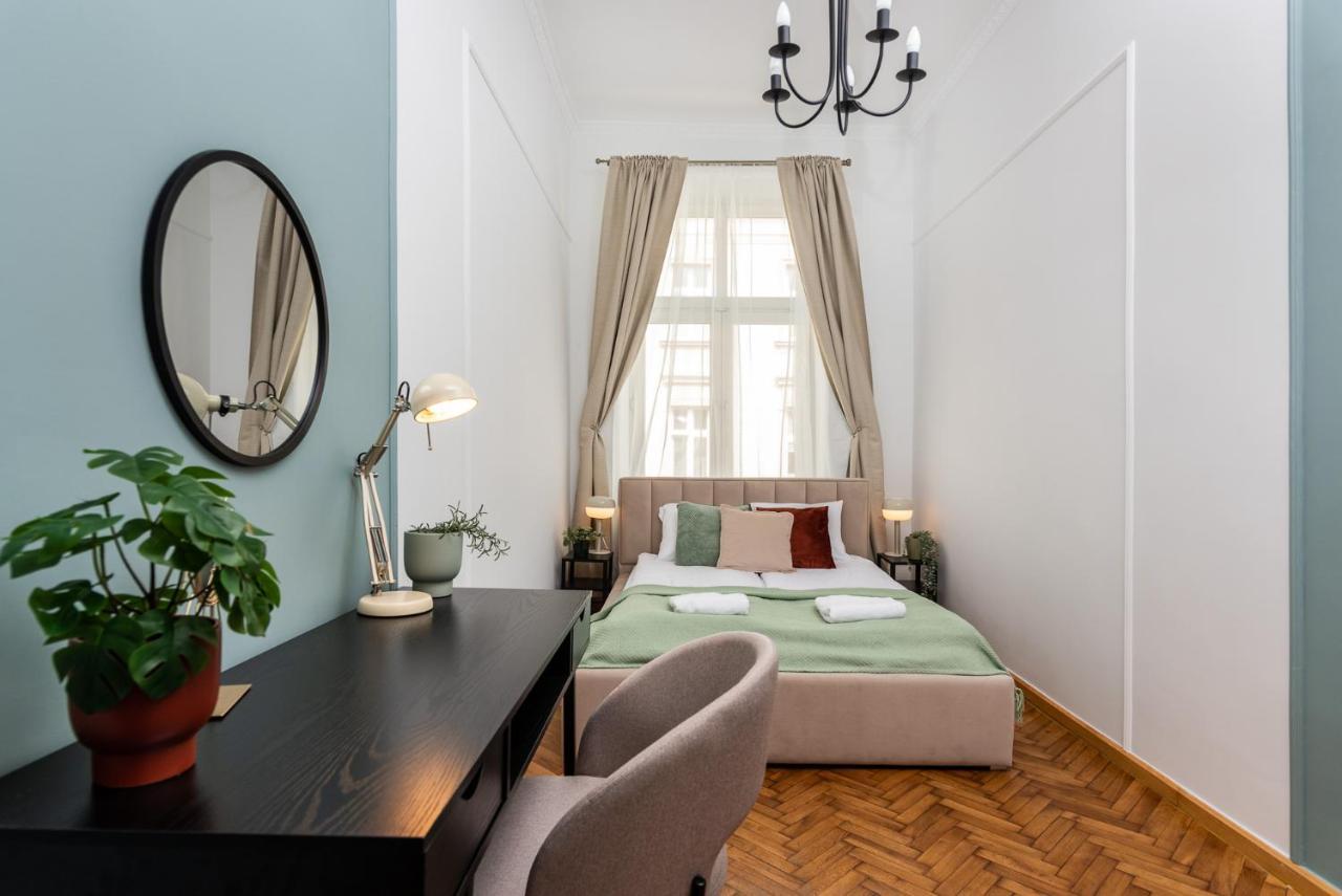 קרקוב Classy Old Town Apartment - By Upstairs מראה חיצוני תמונה
