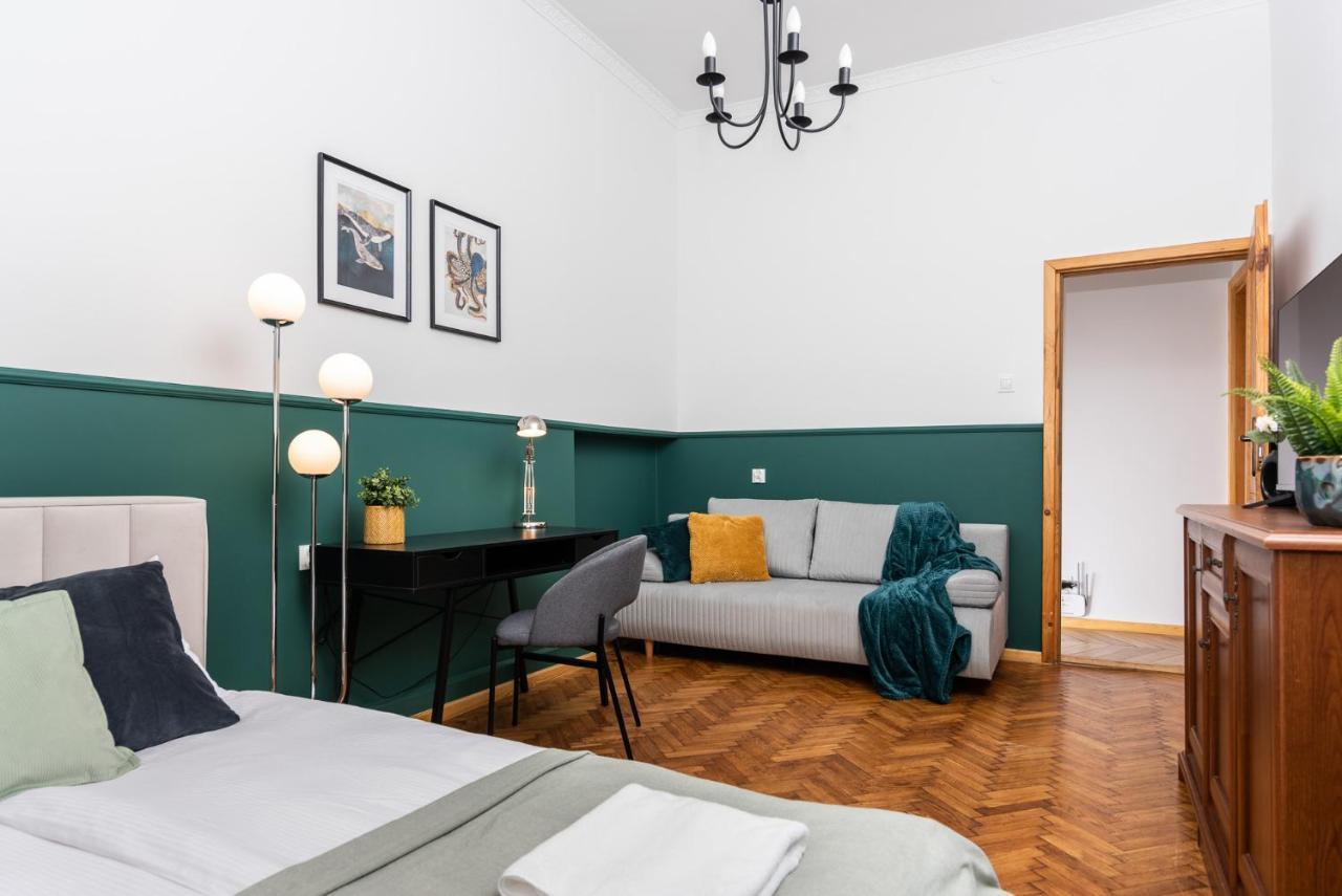 קרקוב Classy Old Town Apartment - By Upstairs מראה חיצוני תמונה